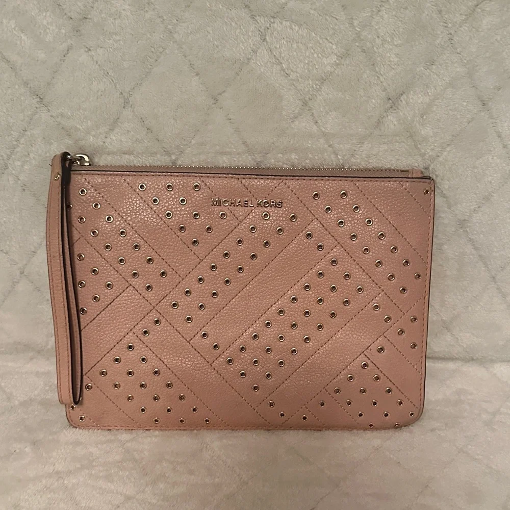 Michael Kors Dusty Pink Studded Leather Wristlet Clutch